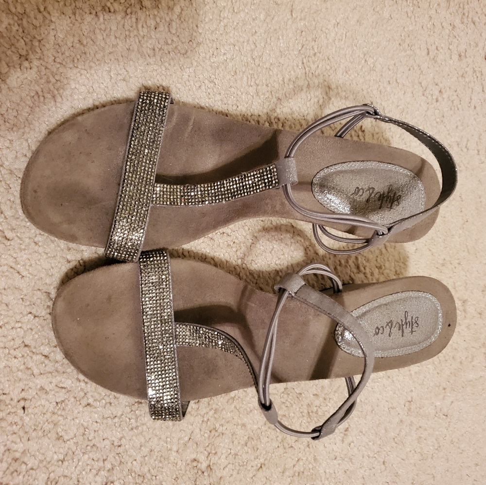 Silver sandles